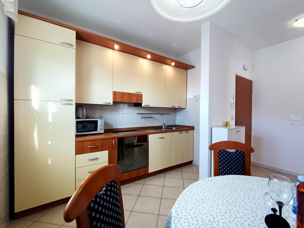 Apartments Jelovac Porec Poreč Exterior foto